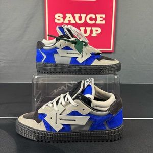 Off-White Round Toe Lace-Up Sneakers Sz 41/8 Preowned OG All